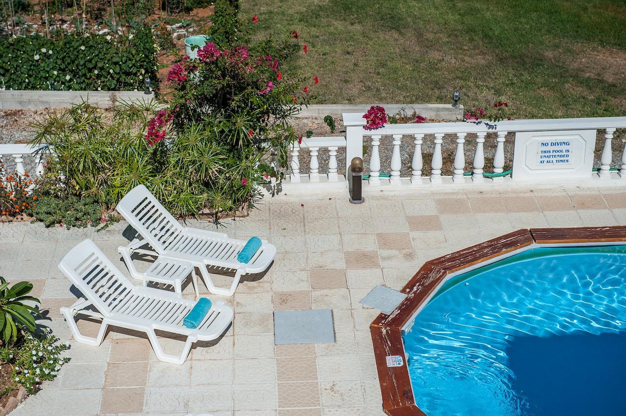 Rouladina Apartments スタロス 部屋 写真