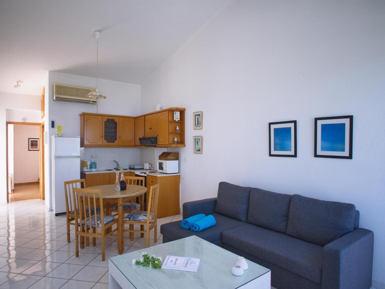 Rouladina Apartments スタロス エクステリア 写真